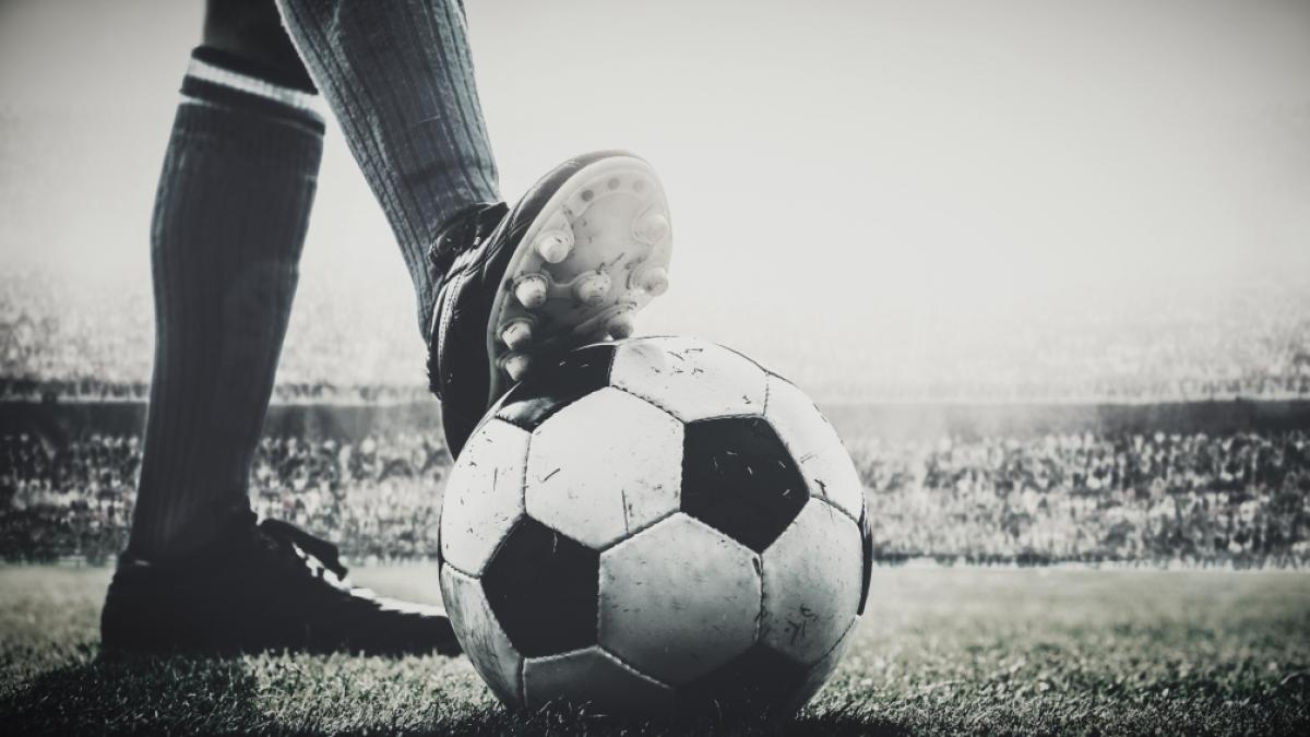 Der fr&uuml;here franz&ouml;sische Fu&szlig;ballnationalspieler Jean-Pierre Adams ist nach 39 Jahren im Koma gestorben (Symbolbild). (Foto)