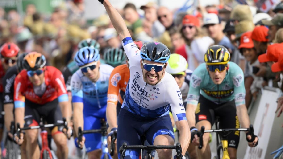 Bei der Tour de Romandie 2023 &uuml;ben die Radprofis schon mal f&uuml;r den Giro d'Italia. (Foto)
