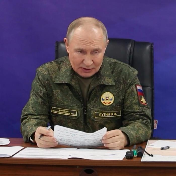 Provokation durch Wladimir Putin? Drohne über US-Militärbasis abgeschossen