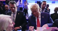 Donald Trump legte wieder einmal einen äußerst skurrilen Auftritt hin.