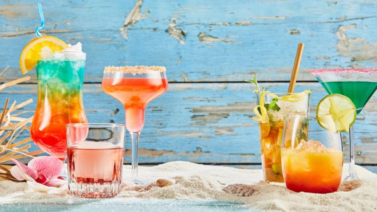 Es muss nicht immer Wasser oder Bier sein: Rund um den Globus gibt es eine Reihe von k&ouml;stlichen Sommerdrinks, die bei br&uuml;tender Hitze Erfrischung versprechen. (Foto)