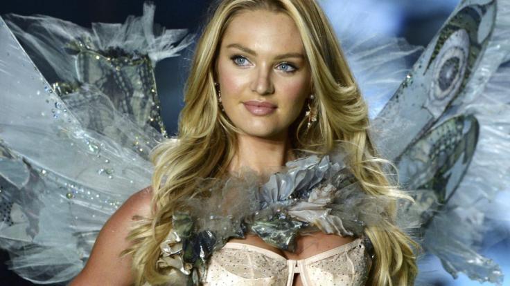 Candice Swanepoel zeigt sich im Netz wieder verführerisch.