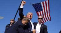 Donald Trump hob nach dem versuchten Mordanschlag auf ihn die Faust und rief seinen Anhängern 