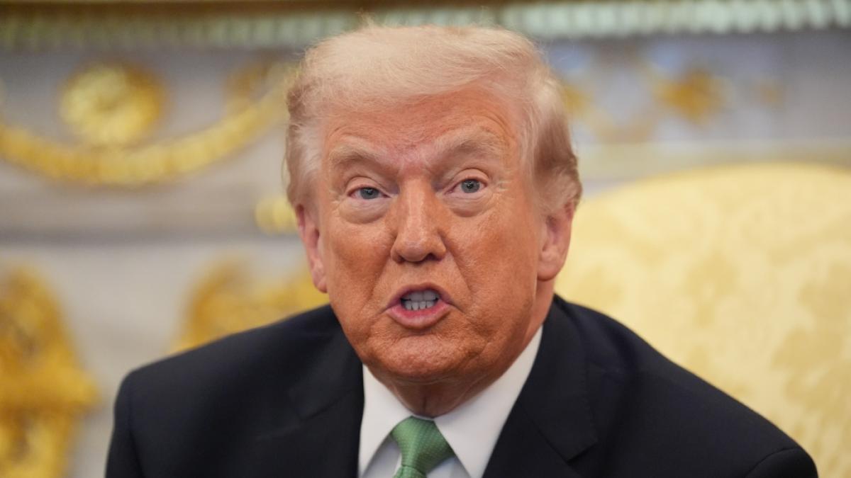 US-Pr&auml;sident Donald Trump schie&szlig;t gegen den republikanischen Senatskandidaten Jon Ossof. Doch ausgerechnet mehrere B&uuml;rgermeister aus seiner eigenen Partei sichern Ossof ihre Unterst&uuml;tzung zu. (Foto)