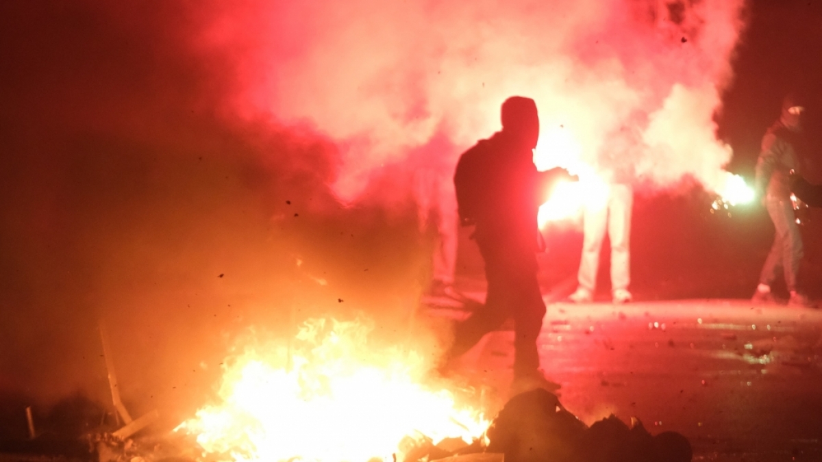 Nicht nur in Berlin, sondern auch in Leipzig, Hamburg und Stuttgart kam es teils zu massiven Ausschreitungen gegen Pyro-Chaoten. (Foto)