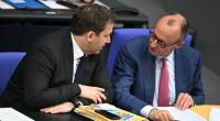 SPD-Finanzminister und Bundeskanzler Friedrich Merz (v.l.) müssen sich mit Kritik zum 500-Milliarden-Euro schweren Sondervermögen auseinandersetzen.