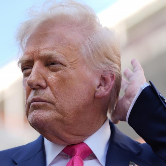 Neuer Tiefpunkt erreicht -  Jetzt wird der US-Präsident abgestraft