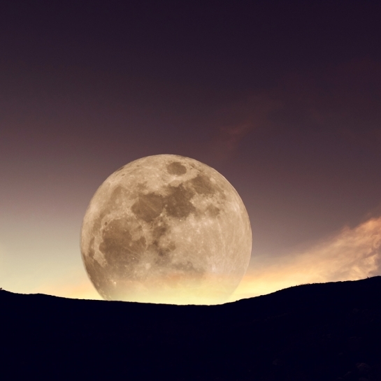 Strahlender Erdbeermond erhellte die Juni-Nacht