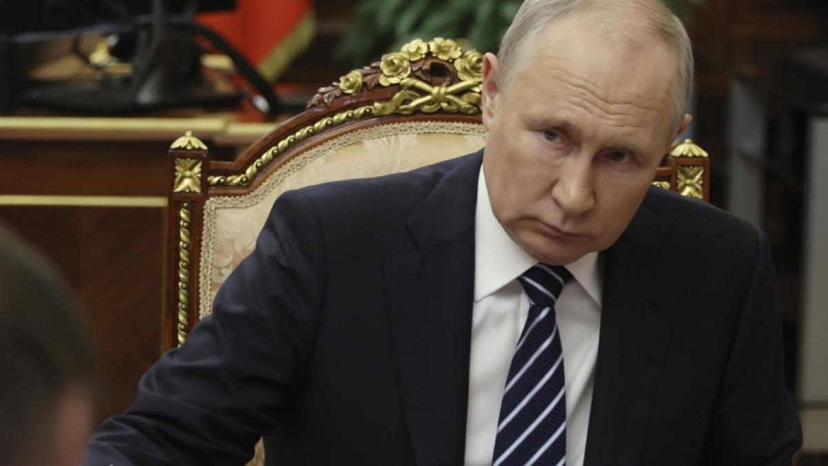 Wladimir Putin muss seine gigantische Milit&auml;r&uuml;bung absagen oder stark verkleinern. (Foto)