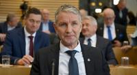 Björn Höcke spricht Westdeutschen in einem Podcast das Deutschsein ab.