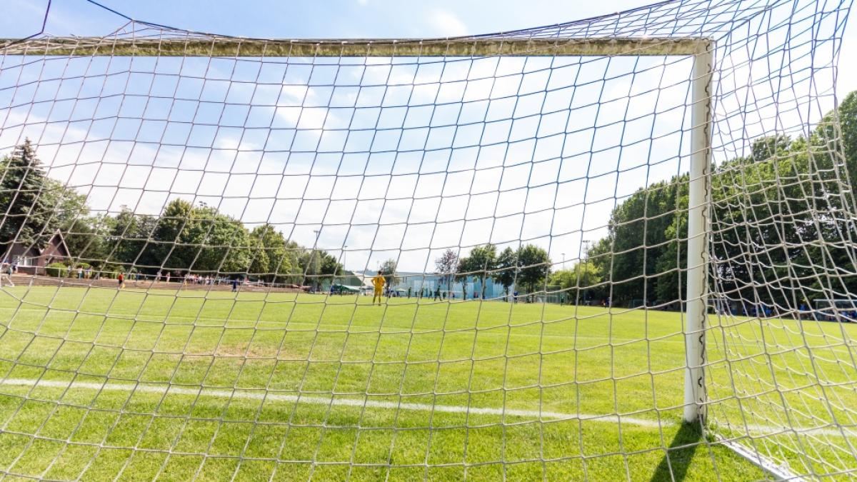 Der portugiesische Fu&szlig;ball-Verein&nbsp;GD Caldelas trauert um seinen Torh&uuml;ter Jeferson Merli. Der 27-J&auml;hrige kam bei einem Badeunfall ums Leben (Symbolbild). (Foto)