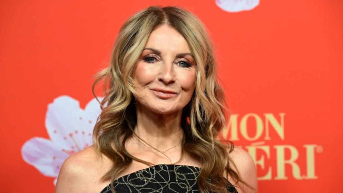 Immer ein echter Hingucker: Moderatorin Frauke Ludowig (62). (Foto)