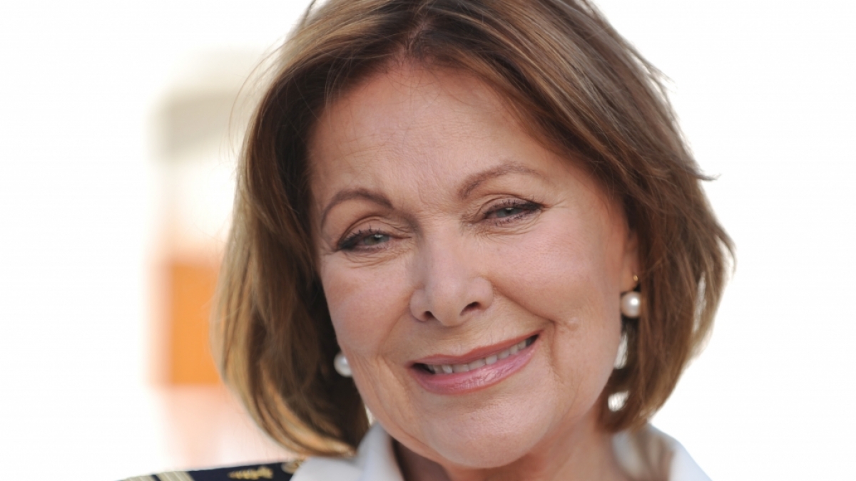 Trauer um eine TV-Legende: Heide Keller, bekannt als Chefhostess Beatrice auf dem "ZDF Traumschiff", ist mit 81 Jahren gestorben. (Foto)