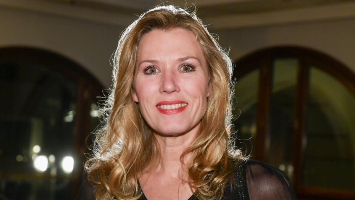 Franziska Reichenbacher bei einer Fashionshow des Designers Marcel Ostertag (2019). (Foto)