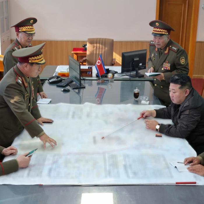 Hunderte Nordkoreaner auf offenem Feld niedergemetzelt