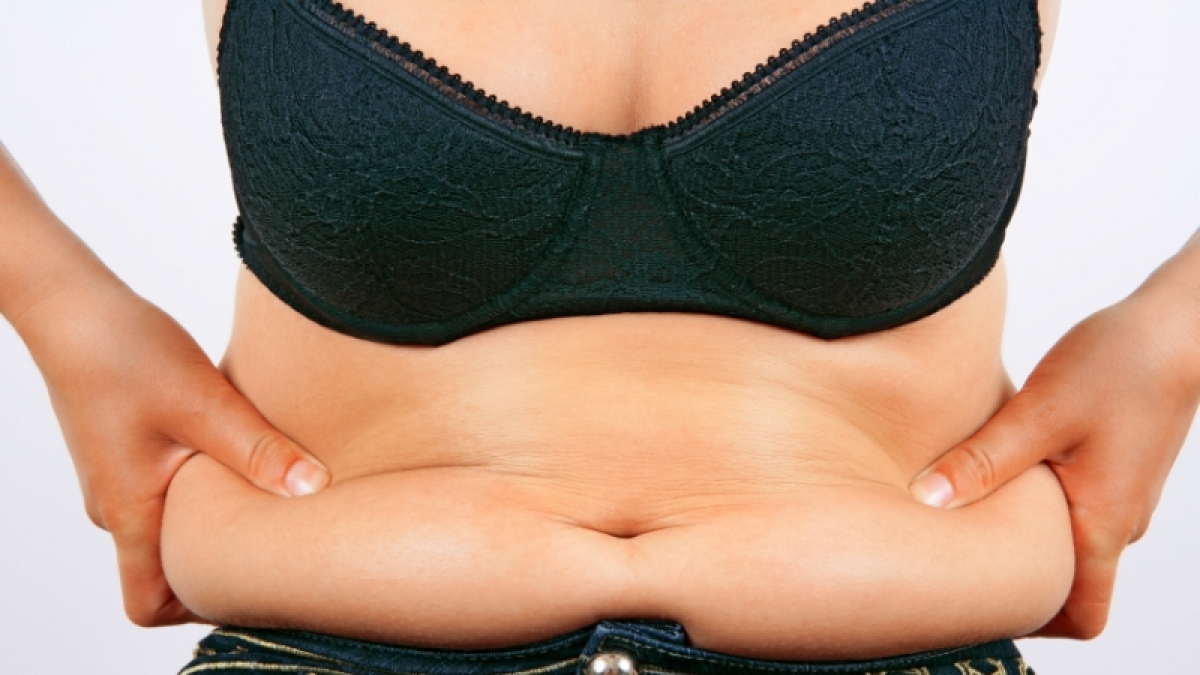 &Uuml;ber den Winter legen viele Menschen ein paar Kilos zu. (Foto)