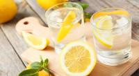 Zitronenwasser soll laut Social-Media-Hype äußerst gesund sein - doch stimmt das?