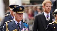 Im britischen Königshaus spielt Prinz Harry längst keine tragende Rolle mehr - bei der Krönung von König Charles III. dürfte das dem Herzog von Sussex endgültig klar werden.
