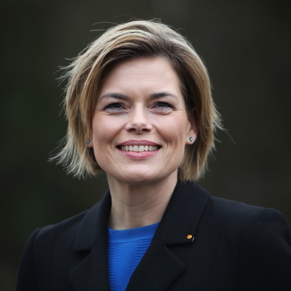 Wen liebt die Bundestagspräsidentin heute nach der Trennung?
