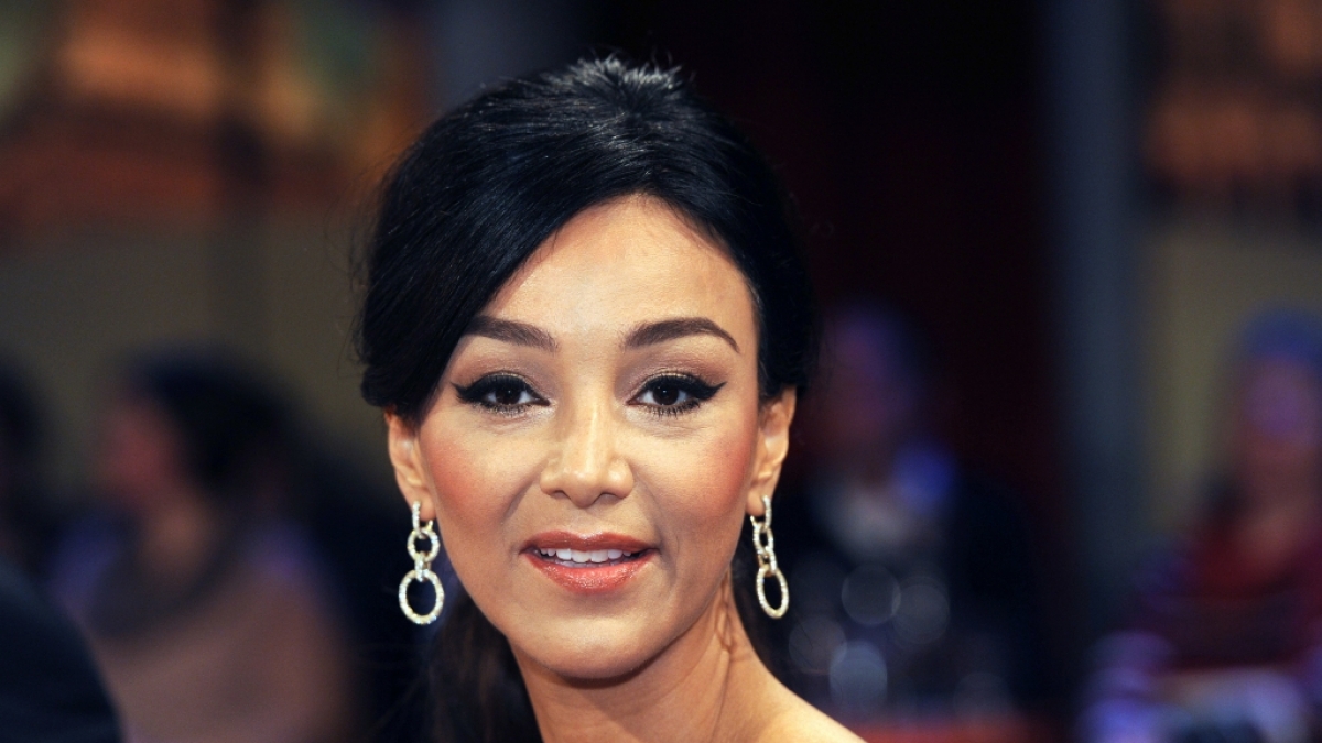 Ist sie es, oder ist sie es nicht? Verona Pooth soll, geht es nach einem Teil ihrer Facebook-Fans, noch einmal schwanger sein - mit 48 Jahren. (Foto)