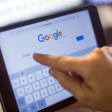 DIESE Begriffe sollten Sie NICHT bei Google suchen