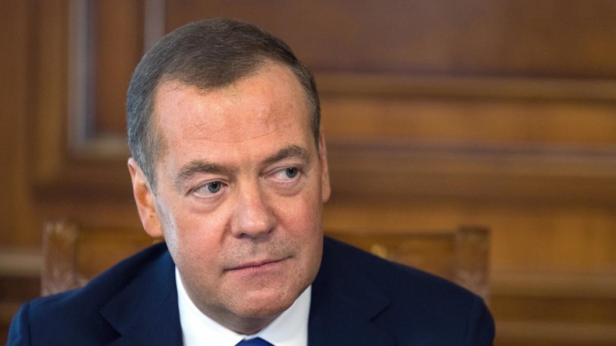 Dmitri Medwedew droht mit einer Siegesparade in Berlin. (Foto)