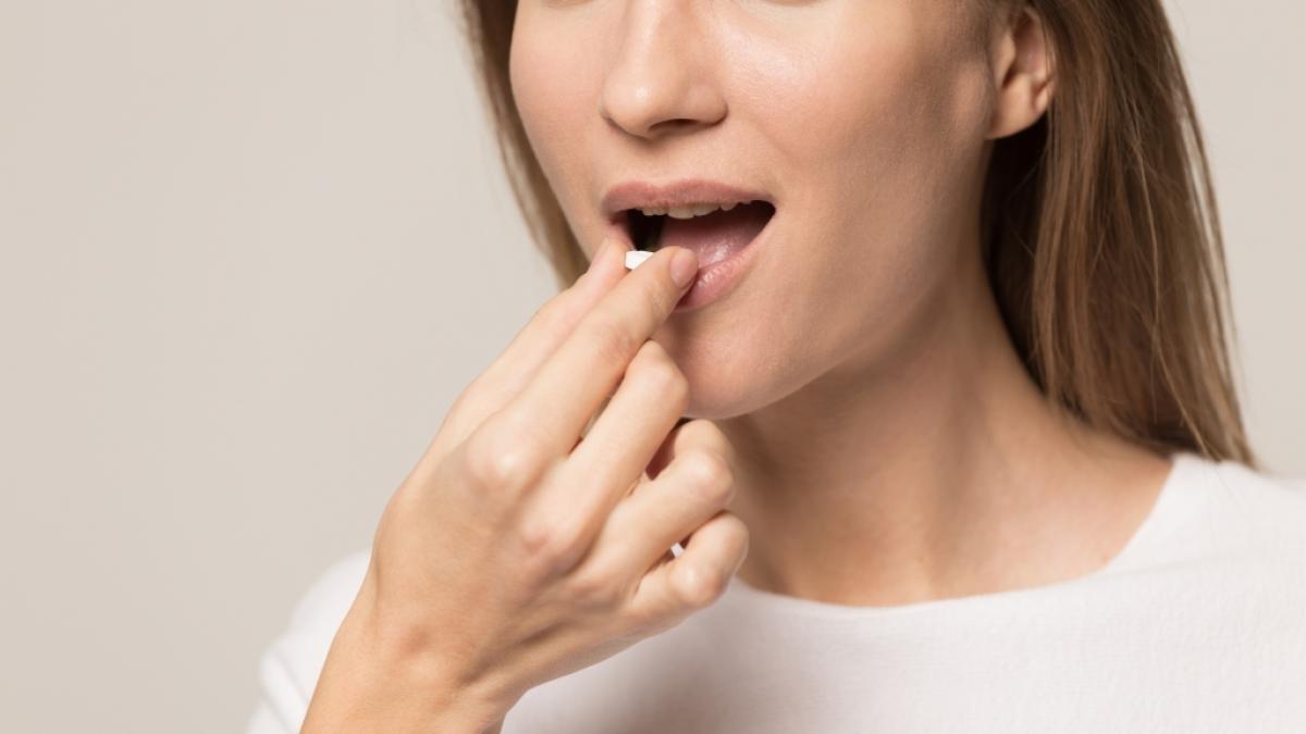 Die richtige K&ouml;rperhaltung kann die Wirksamkeit von Tabletten beschleunigen. (Foto)