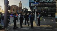 Ein Bewaffneter im neuseeländischen Auckland hat auf einer Baustelle das Feuer eröffnet und mindestens zwei Menschen getötet.
