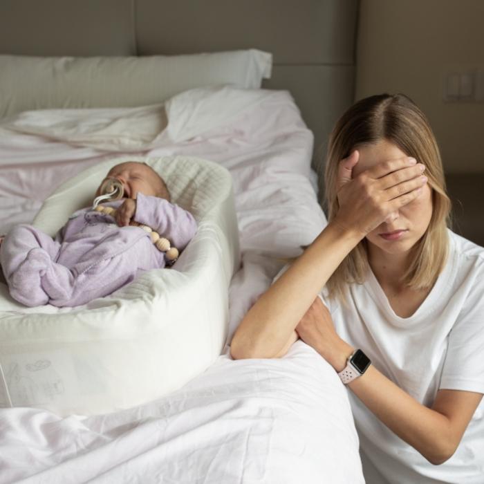 Depressive Mutter legt Baby (3 Monate) auf Bahnschienen