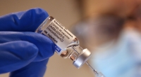Johnson  Johnson hat die Produktion seines Corona-Impfstoffes gestoppt.