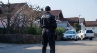In einem Haus in Vogtareuth wurden die Leichen von einer Mutter und ihren zwei Kindern gefunden.