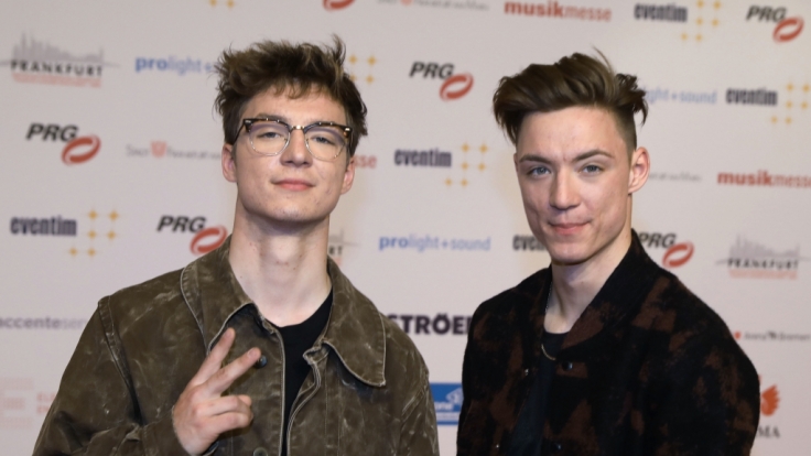 Roman (li.) und Heiko Lochmann haben sich als YouTube-Duo "Die Lochis" eine treue Fangemeinde erarbeitet.