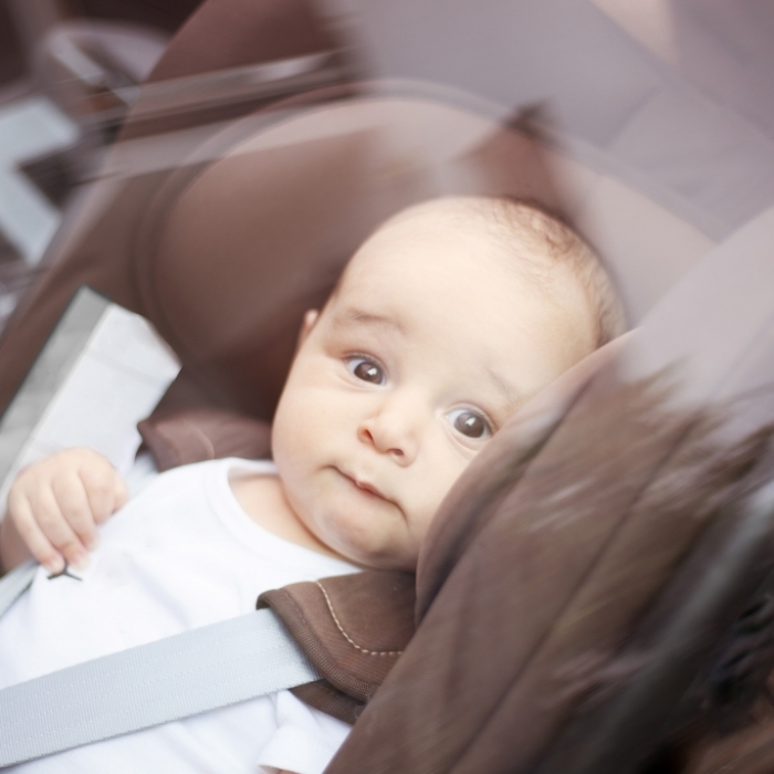 Stundenlange Qual! Baby stirbt im überhitzten Auto