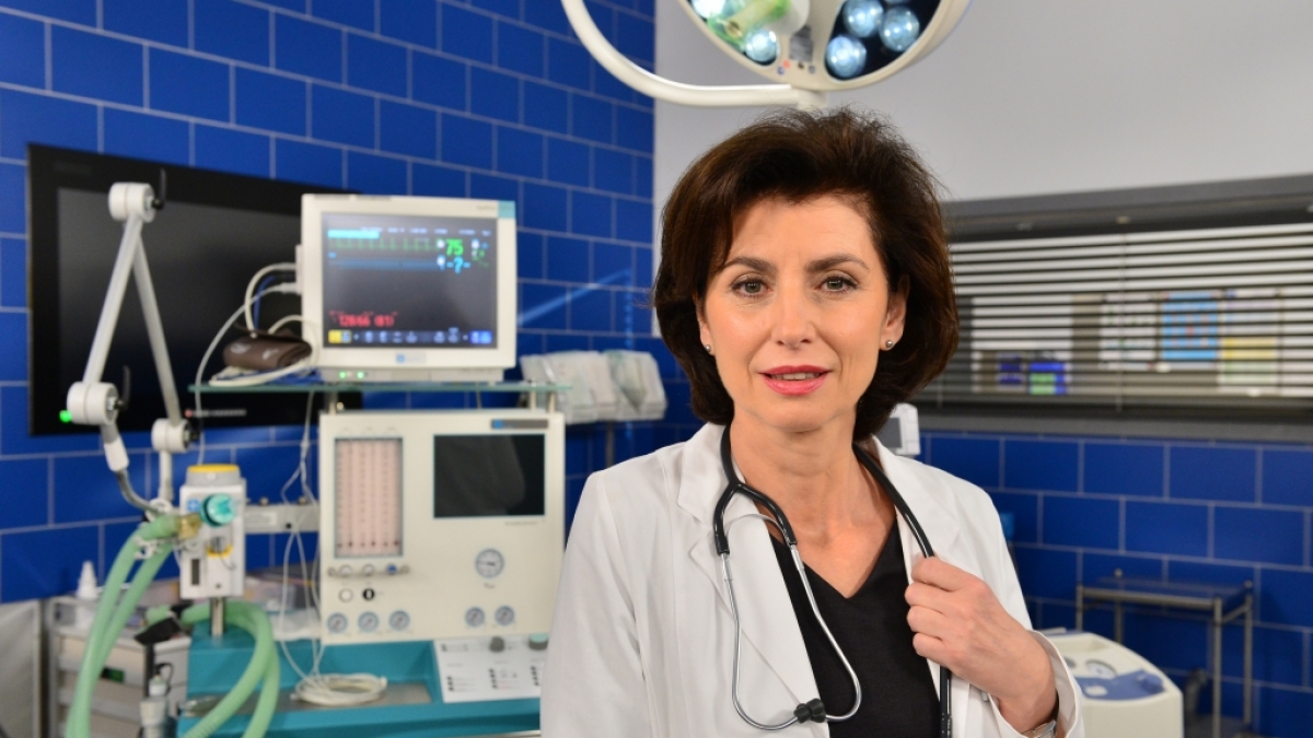 Marijam Agischewa geh&ouml;rt als Chef&auml;rztin Prof. Dr. Karin Patzelt zur Stammbesetzung von "In aller Freundschaft - Die jungen &Auml;rzte". (Foto)