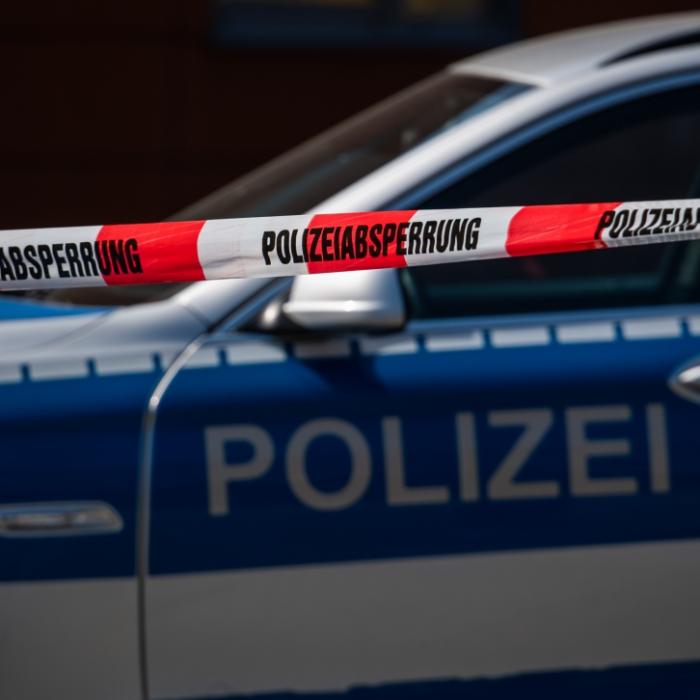 Ehepaar tot in Einfamilienhaus gefunden - Mann und Frau laut Obduktion erstochen