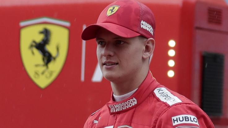 Mick Schumacher testet beim Großen Preis von Bahrain für Ferrari.