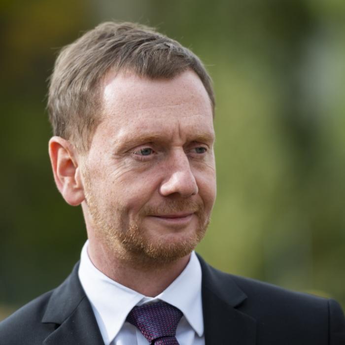 Sachsens Ministerpräsident warnt! Droht uns jetzt der nächste Lockdown?