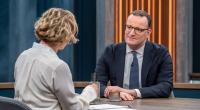 Jens Spahn (CDU) im Gespräch mit Caren Miosga.
