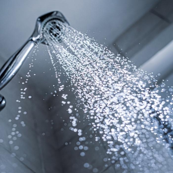 Twitter dreht durch! Erster Vermieter dreht Warmwasser zeitweise ab