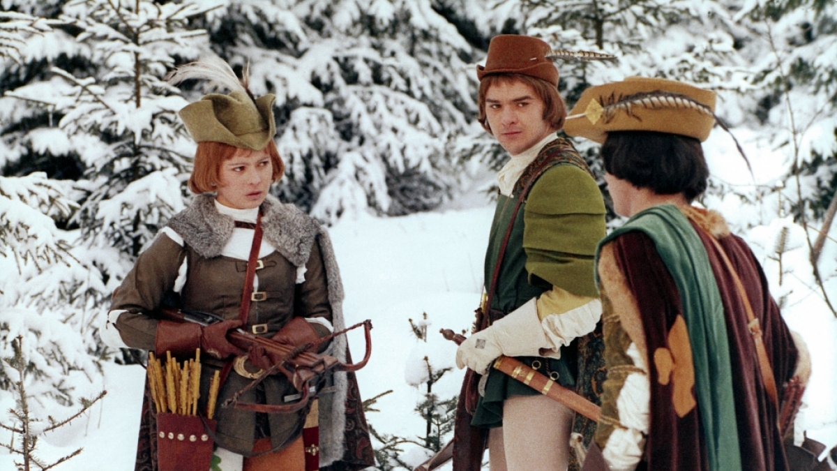 Das M&auml;rchen "Drei Haseln&uuml;sse f&uuml;r Aschenbr&ouml;del" geh&ouml;rt einfach zur Weihnachtszeit. (Foto)