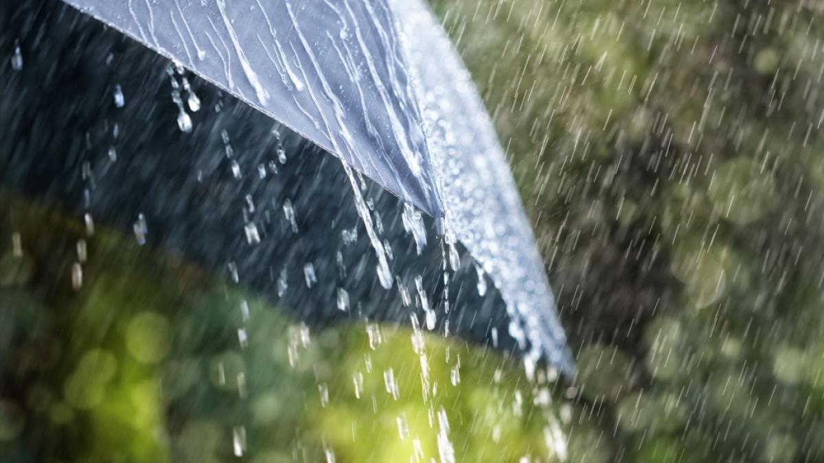 Am Wochenende kann es ungem&uuml;tlich und regnerisch werden. (Symbolfoto) (Foto)