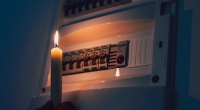 Die Stadt Rosenheim gibt Tipps bei einem möglichen Stromausfall. (Symbolfoto)
