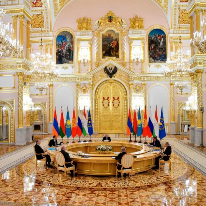 So hält die Anti-Nato den Ukraine-Krieg am Laufen