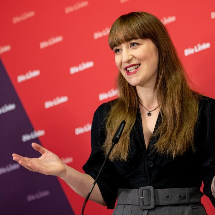 Tattoos, TikTok und Co. - wie die Linken-Politikerin abseits des Bundestags tickt