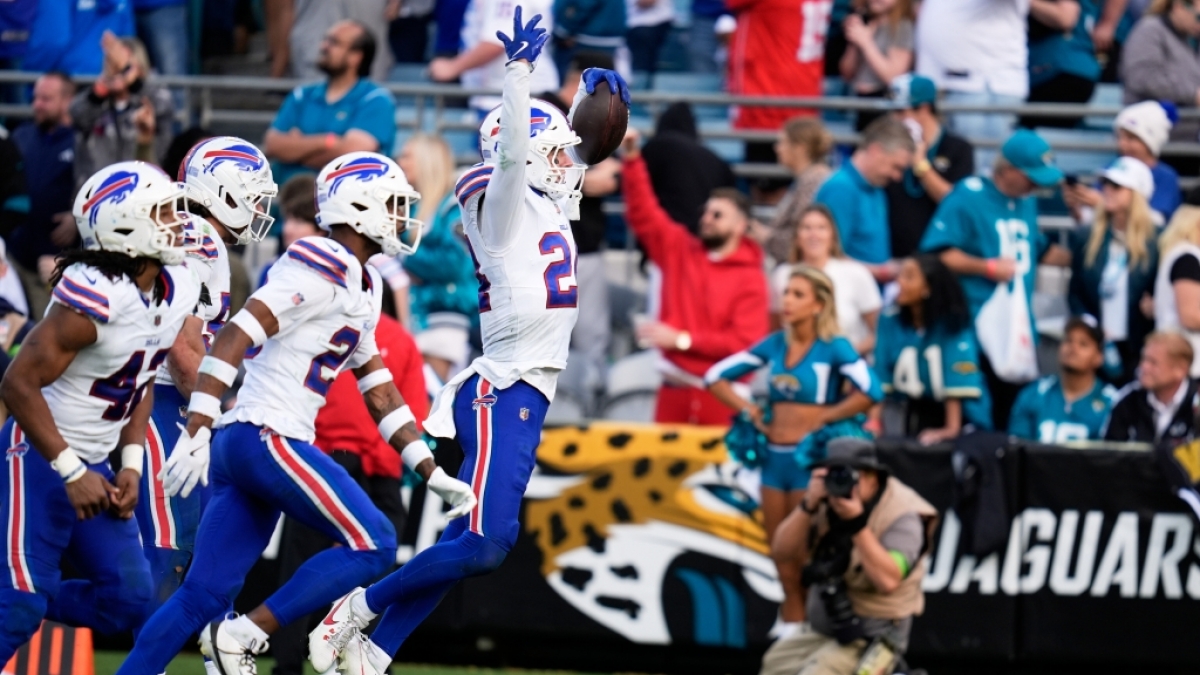 Cole Bishop von den Buffalo Bills feiert mit seinen Teamkollegen, am 11.01.2026. (Symbolbild) (Foto)