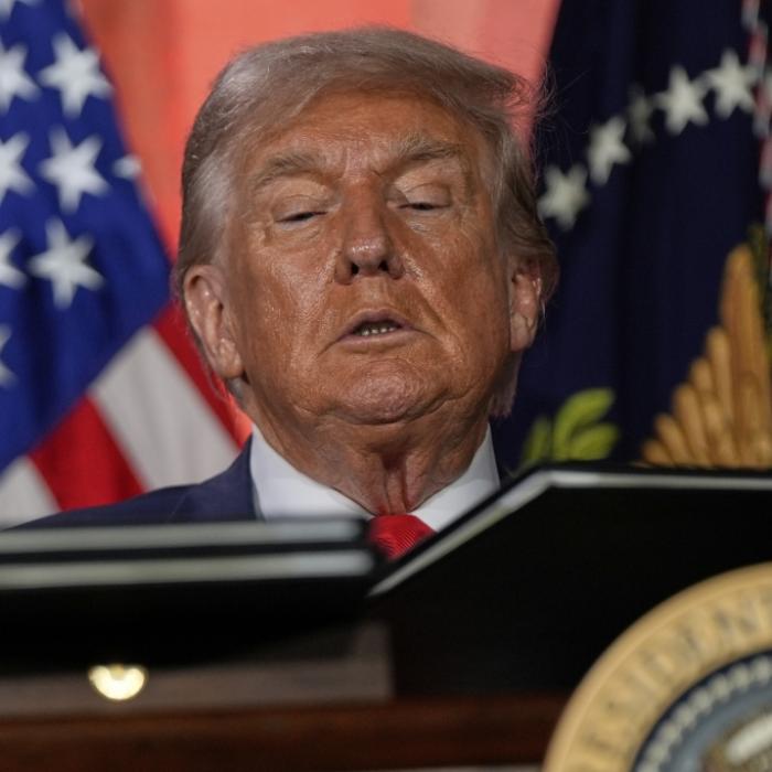 Spott aus Moskau – Russlands Politiker zerlegt US-Präsidenten live im Fernsehen