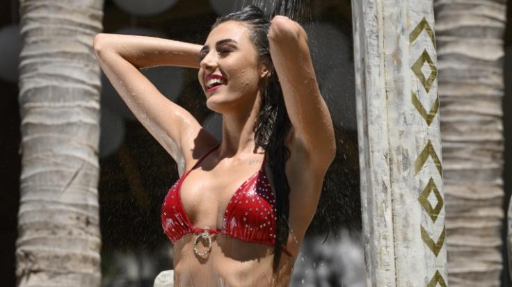 Chloe Veitch lässt ihre Fans im Netz schwitzen.