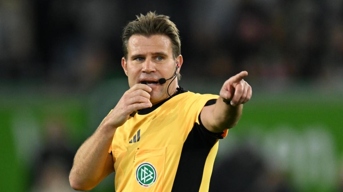 Dr. Felix Brych beendet im Sommer 2025 seine Karriere als Schiedsrichter. (Foto)