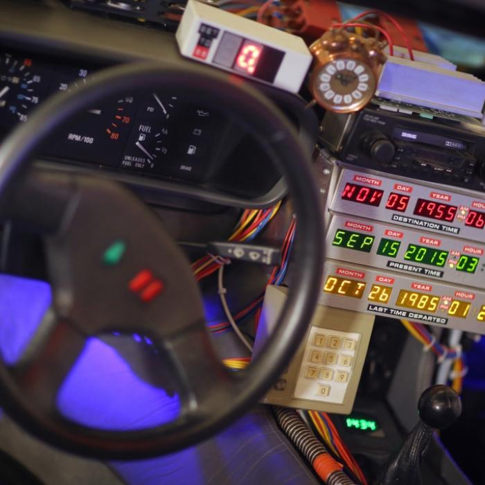 Die Zeitmaschine soll dem Innenleben des DeLorean aus 