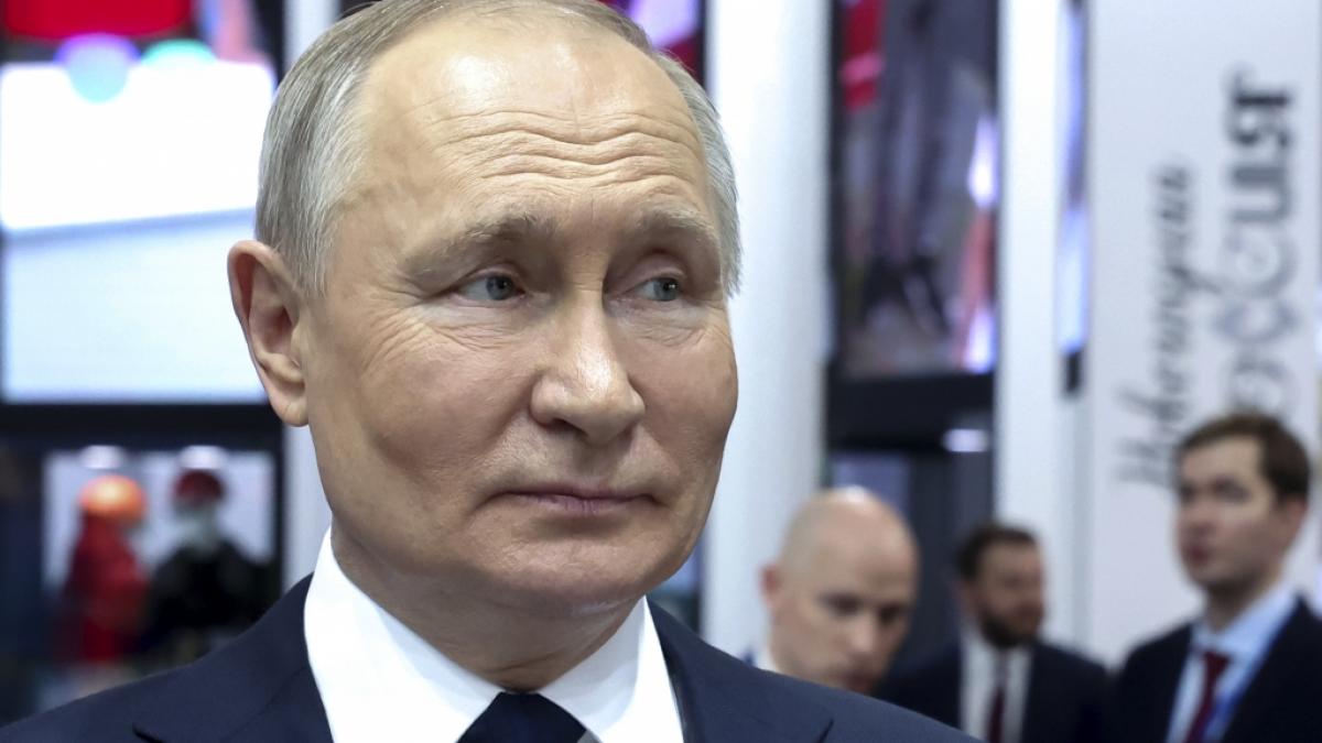 Wladimir Putin bekommt den ungefilterten Unmut frustrierter Soldaten im Ukraine-Krieg zu sp&uuml;ren. (Foto)